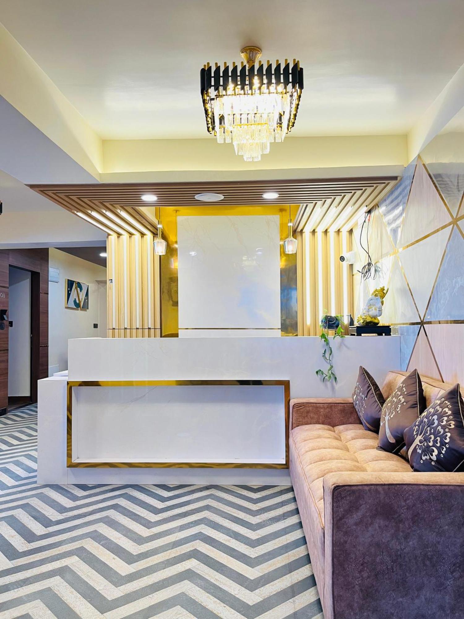 Luxury Stay At Hotel Broadway Boutique Mall Road Chowrasta Near Mahakal Temple Дарджилінг Екстер'єр фото